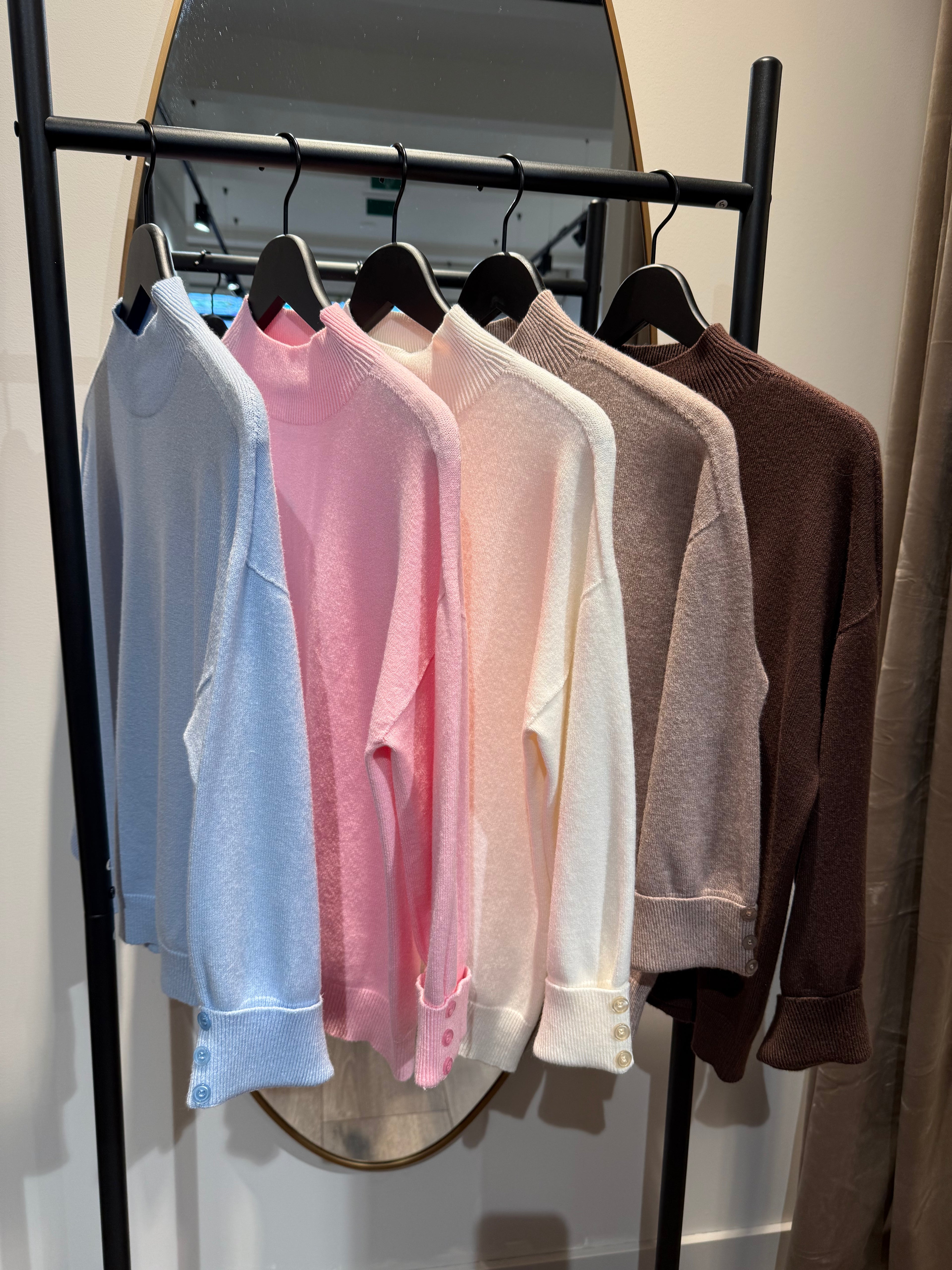 Truitje driekwart mouw met knoopjes